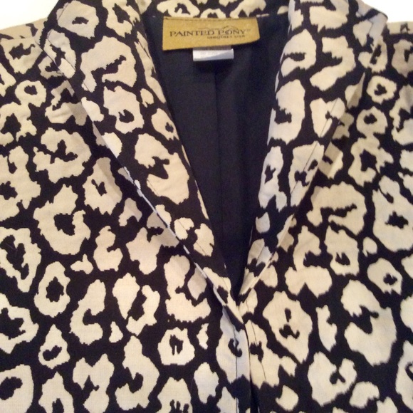 Women’s jackets and coats - Picture 3 of 5